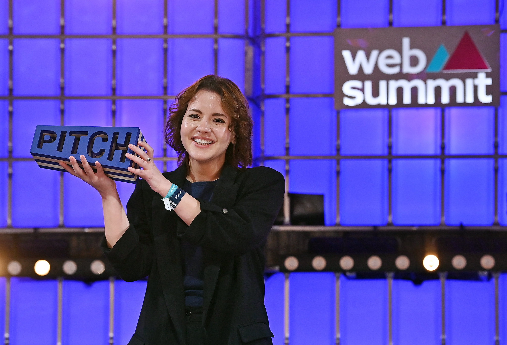 Ana Robakidze, Founder & CEO, Theneo | Web Summit 2022 PITCH winner