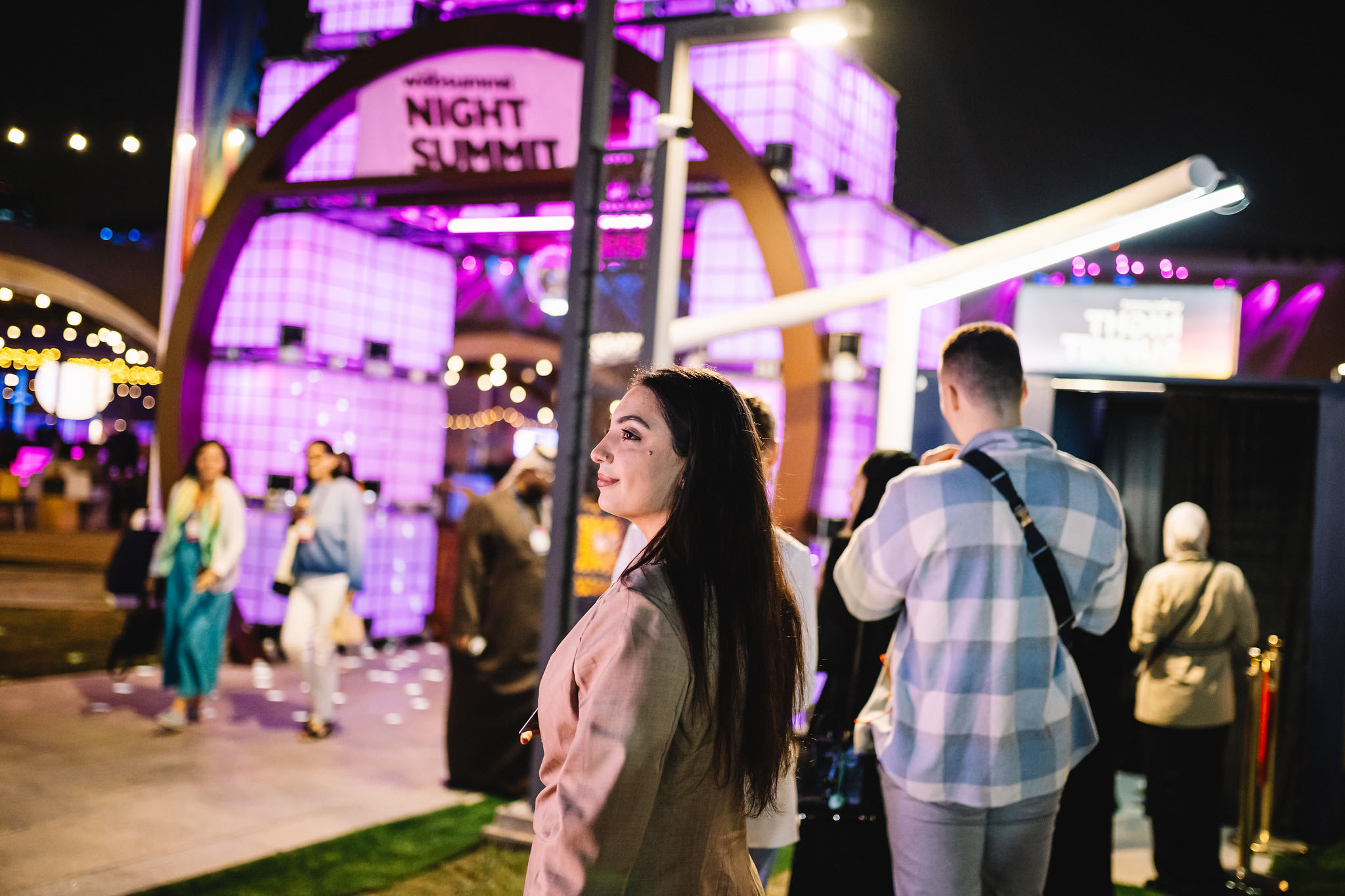 Attendee at the entrance of Night Summit